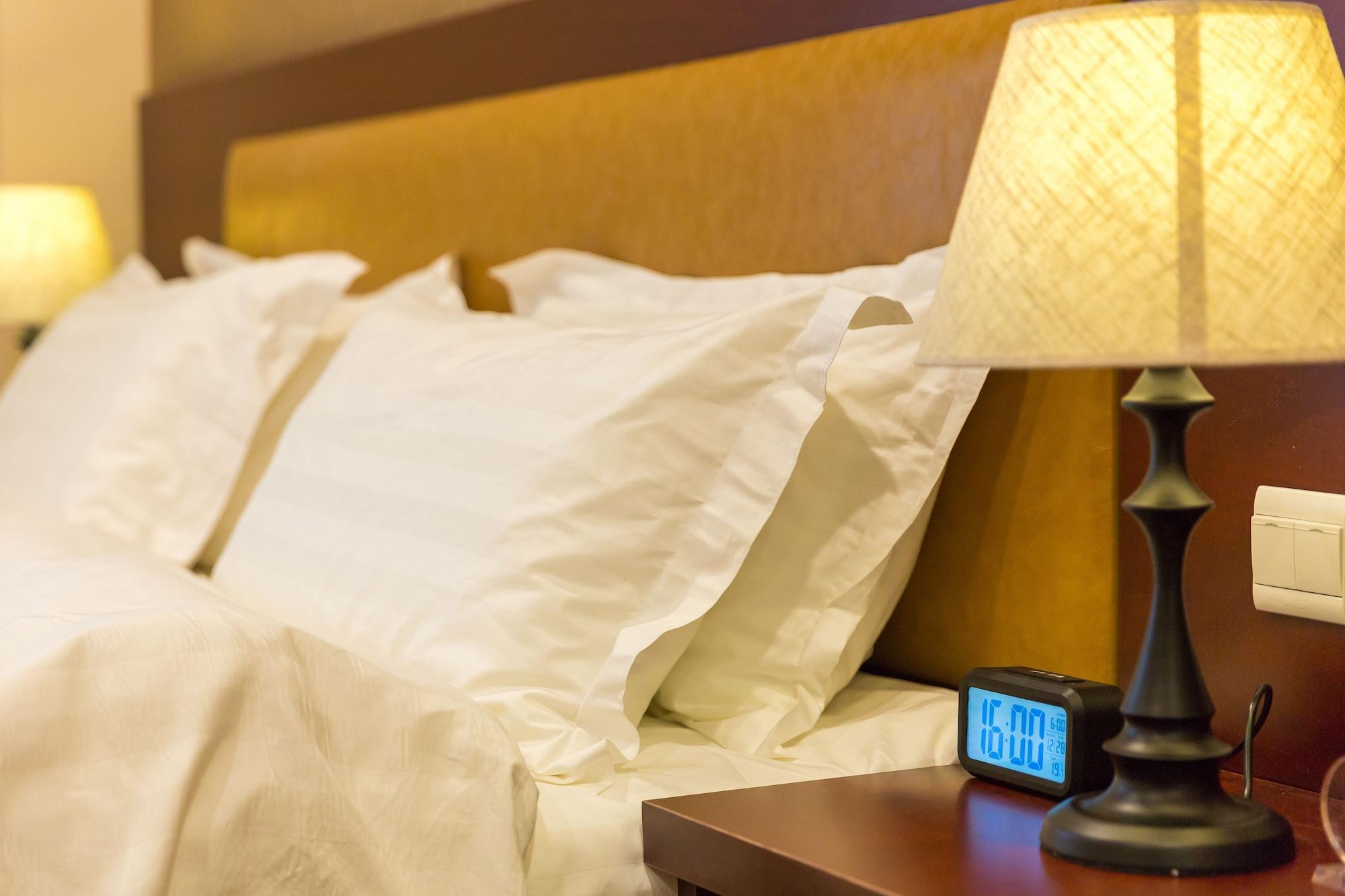 Hill Lily Hotel Beijing Bagian luar foto