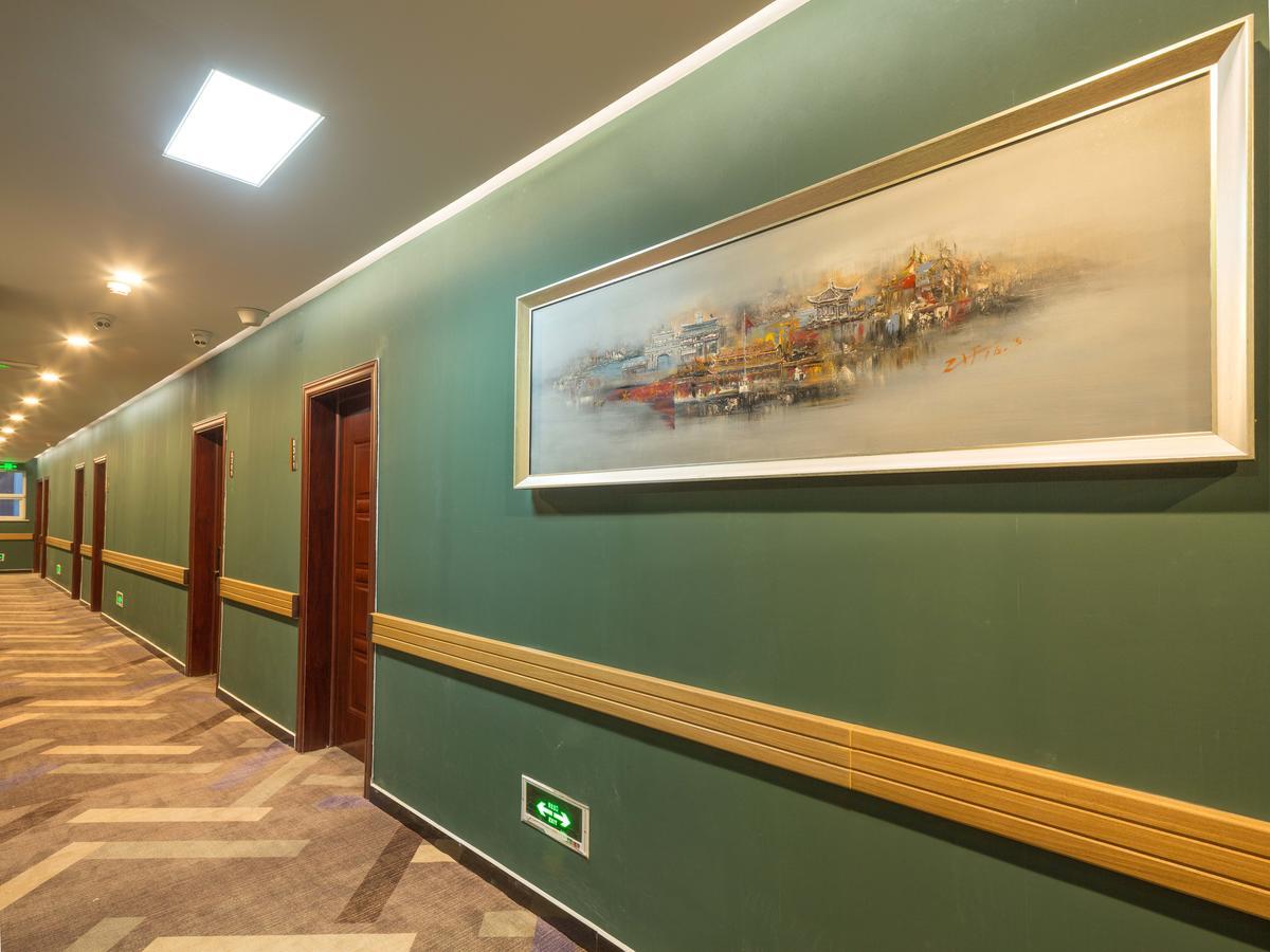 Hill Lily Hotel Beijing Bagian luar foto